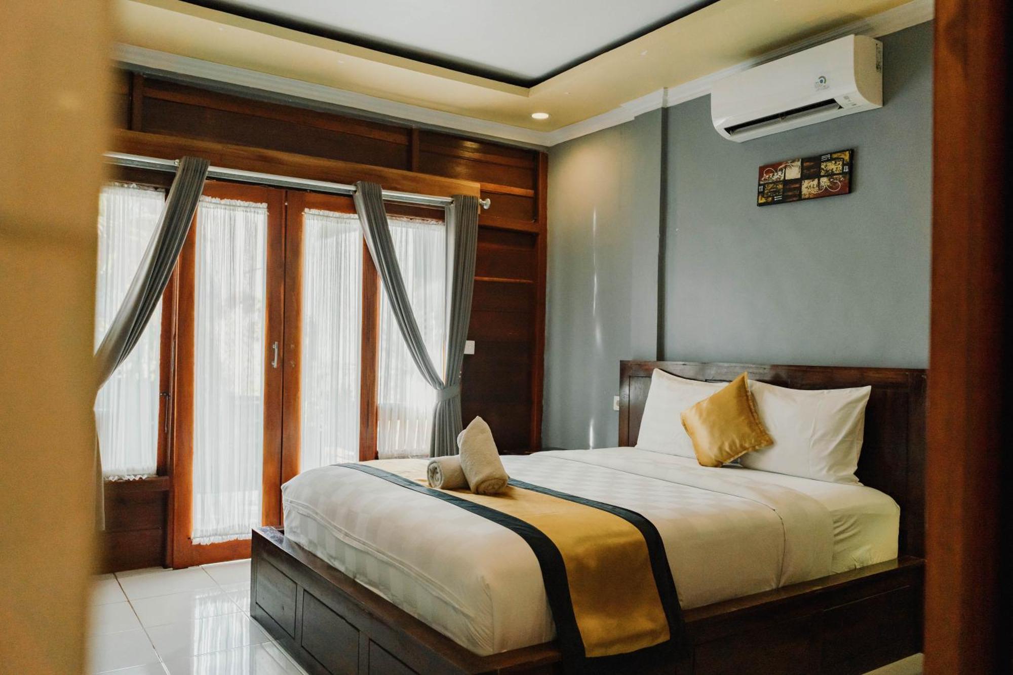 Sentulan Garden Bed & Breakfast Batumadeg Exterior photo