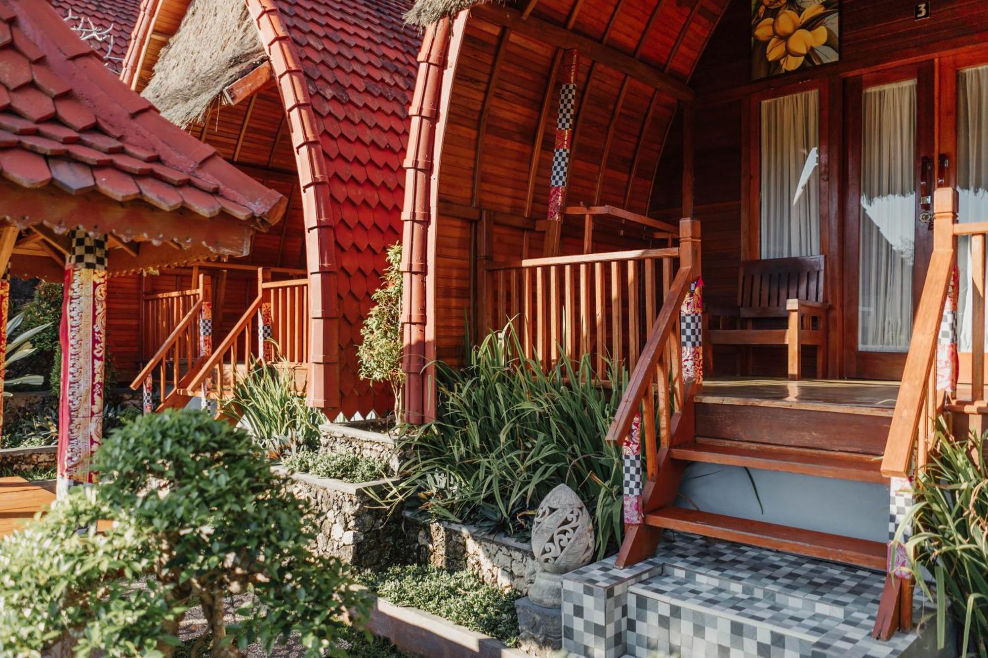 Sentulan Garden Bed & Breakfast Batumadeg Exterior photo
