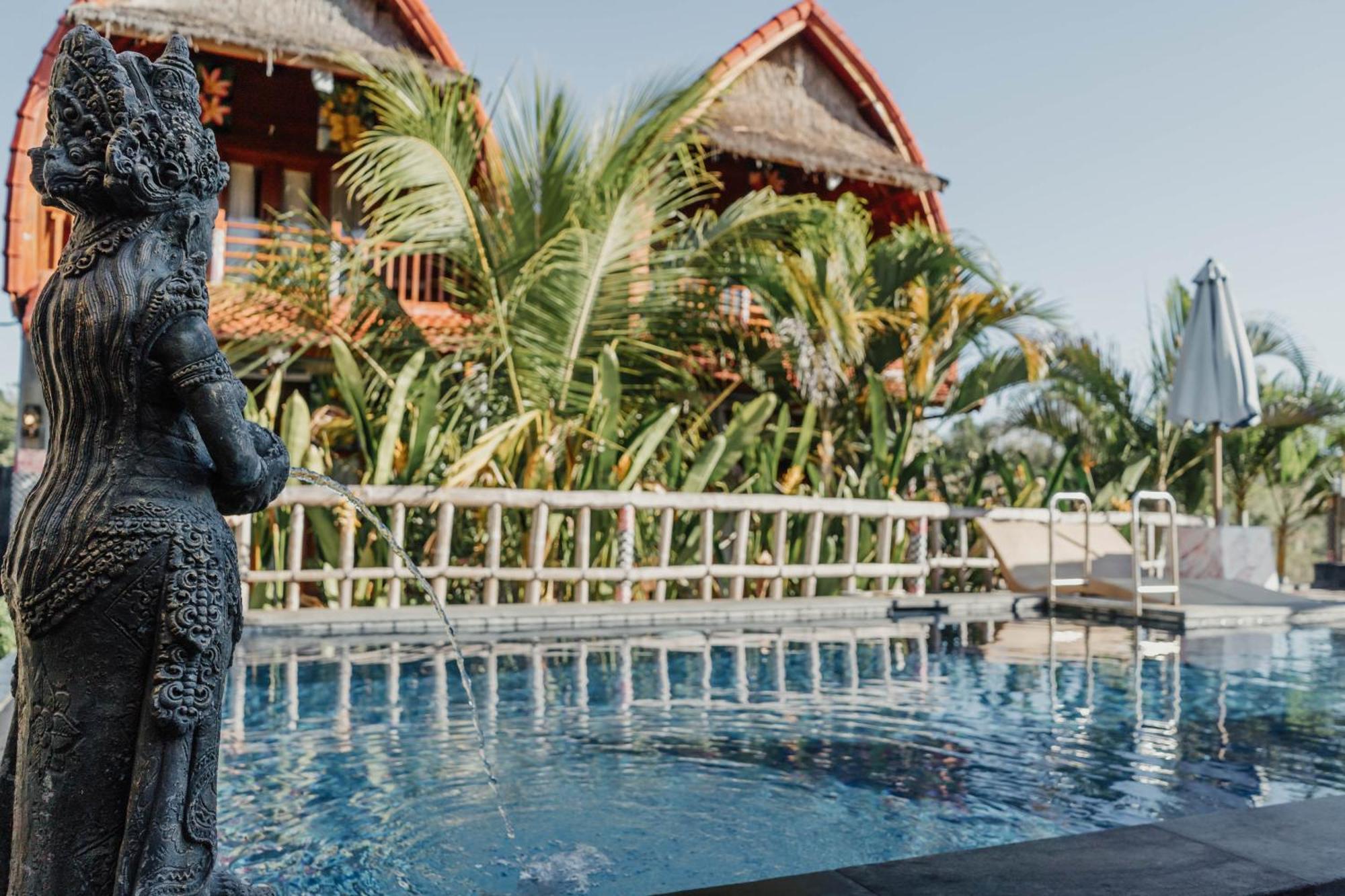 Sentulan Garden Bed & Breakfast Batumadeg Exterior photo
